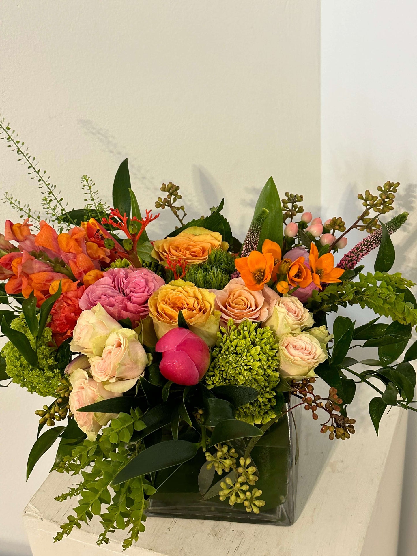 Pop of Colour Table Arrangement