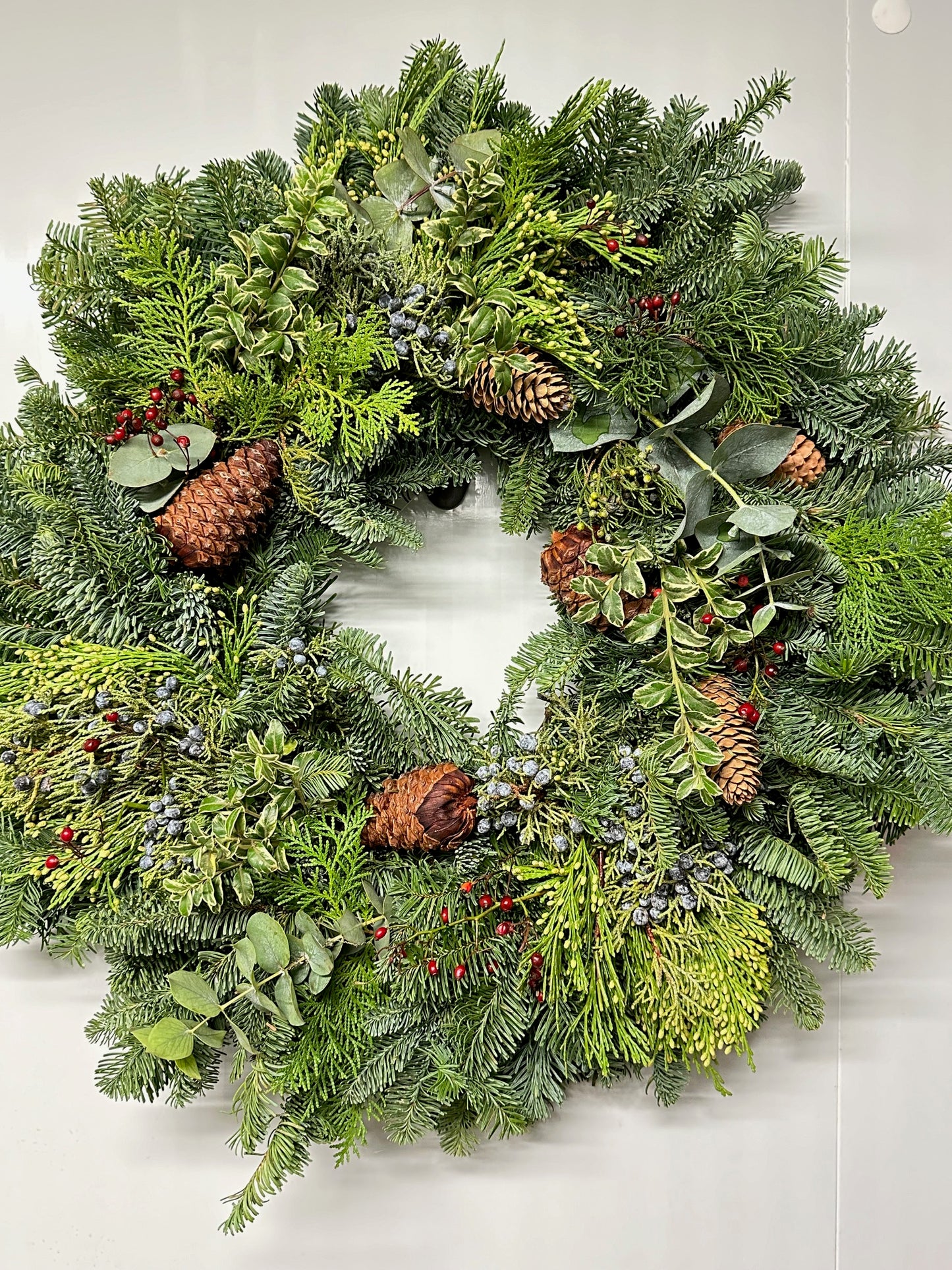 Deluxe Holiday Wreath