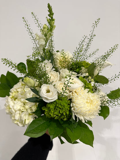 Classic Hand-Tied Bouquet