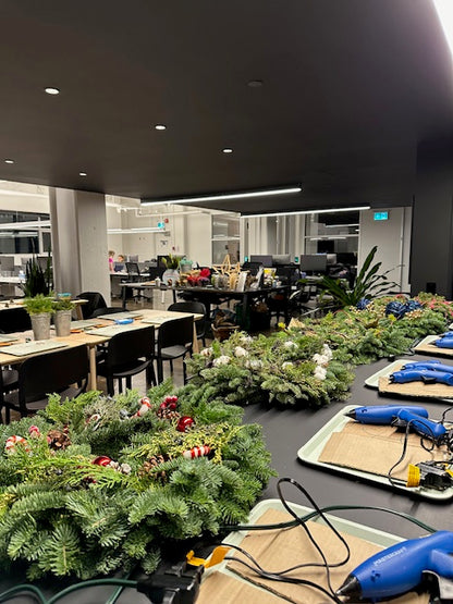 Holiday Wreath Decorating Workshop