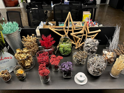 Holiday Wreath Decorating Workshop