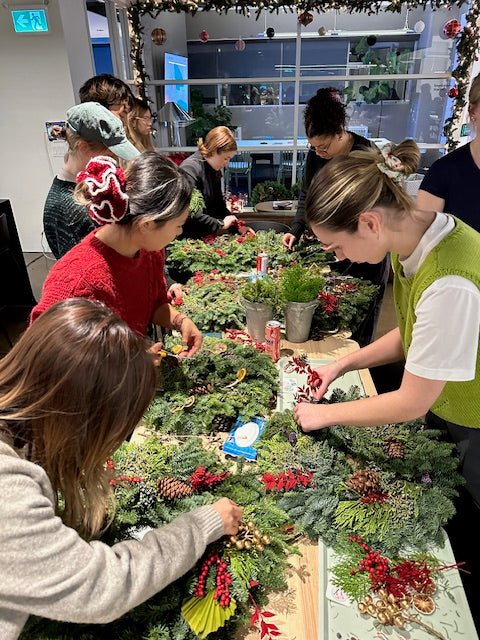 Holiday Wreath Decorating Workshop