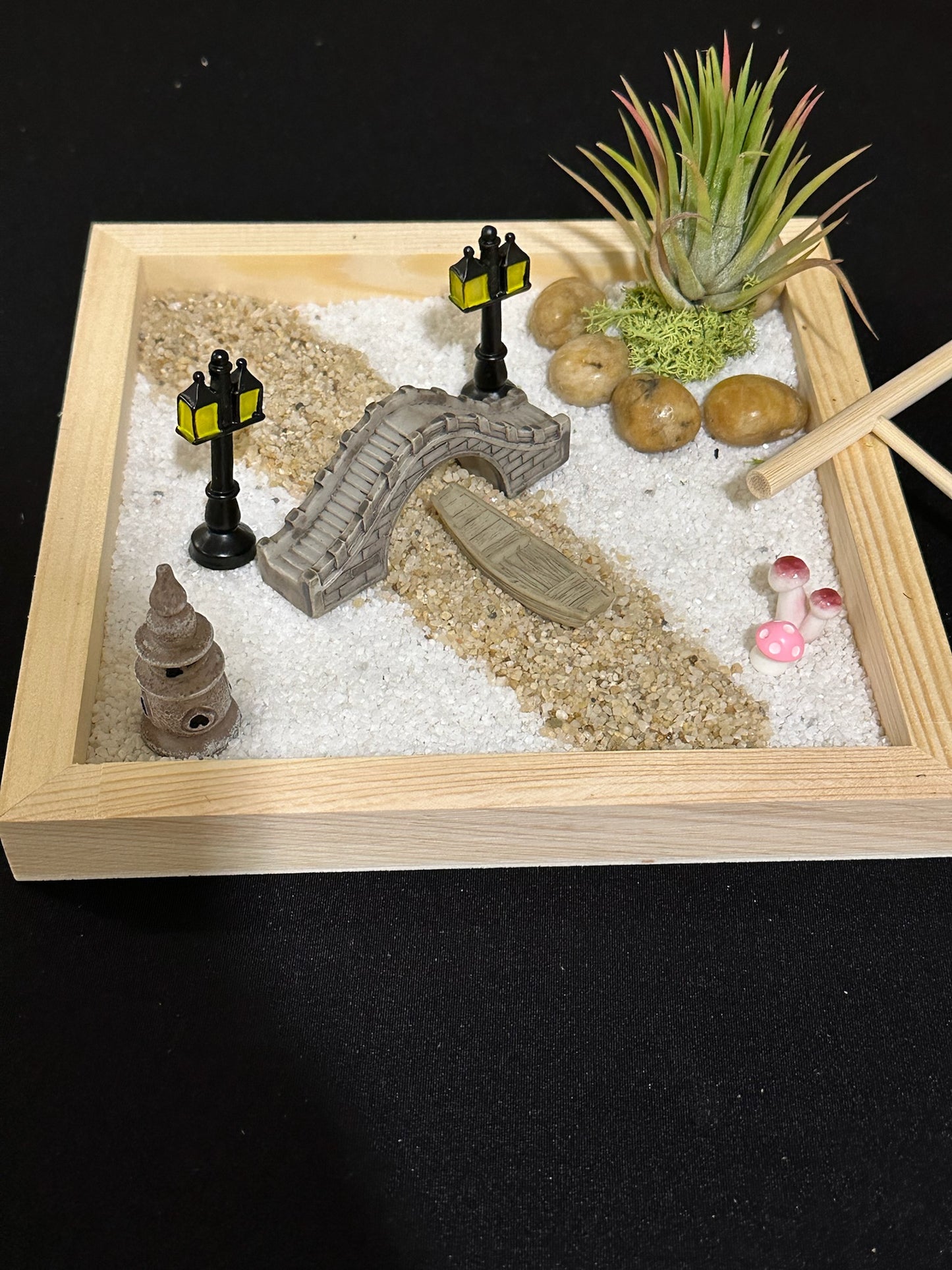 Zen Garden Box Kit (Delivered to your doorstep!)