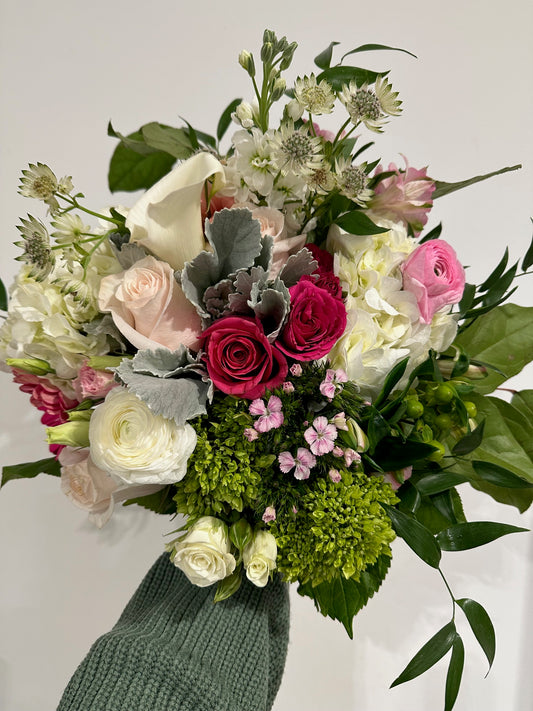 Classic Hand-Tied V-Day Bouquet